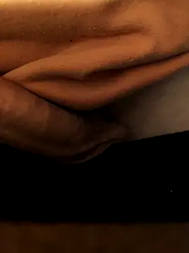 Snapshot of leinadanal chatting on March 7, 2025, 1:20 am leinadanal online show from March 7, 2025, 1:20 am