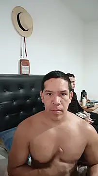 liamlara online show from May 24, 2026, 7:14 pm