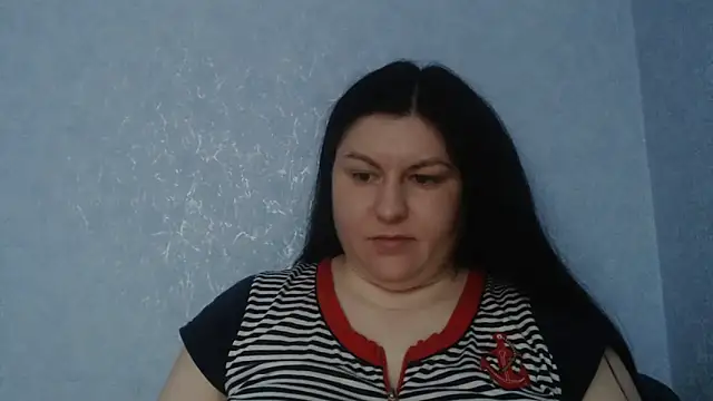 KiraSwee online show from March 17, 2026, 3:37 pm