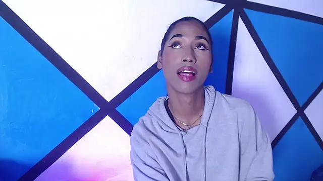 Alissemasiel online show from October 7, 2025, 11:28 pm