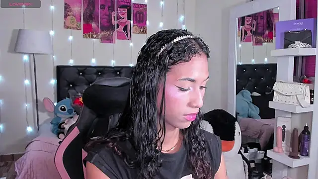 Alissemasiel online show from April 4, 2026, 7:20 pm