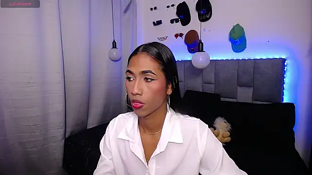 Alissemasiel online show from November 28, 2025, 10:32 pm