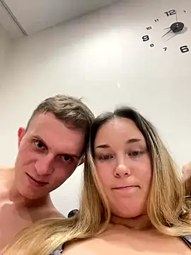 Snapshot of alisanikita chatting on October 7, 2025, 6:42 pm alisanikita online show from October 7, 2025, 6:42 pm