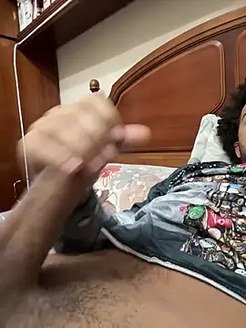 yeiyei oficial online show from October 30, 2025, 2:58 pm