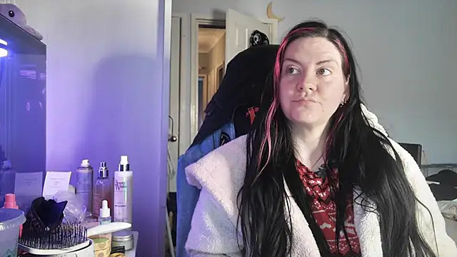 AureliaXOX online show from December 21, 2025, 11:01 am