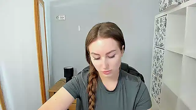 DonnaCam online show from September 12, 2025, 2:39 pm