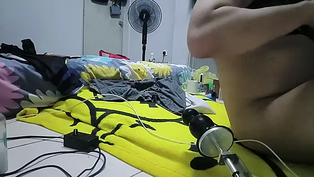 Raymond1308 online show from November 19, 2025, 10:10 pm