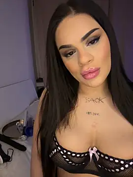 mrsbellanova online show from October 22, 2025, 10:08 pm