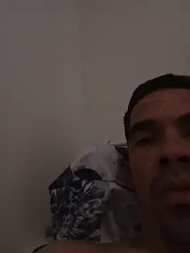 Snapshot of aleds17668 chatting on January 10, 2026, 2:34 pm aleds17668 online show from January 10, 2026, 2:34 pm