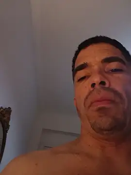 Snapshot of aleds17668 chatting on January 9, 2026, 11:50 am aleds17668 online show from January 9, 2026, 11:50 am