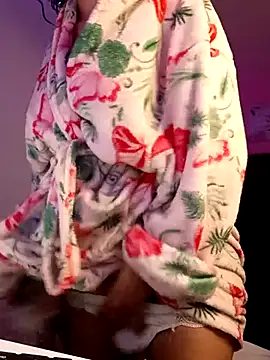 SallyWhitee online show from January 7, 2026, 4:39 am