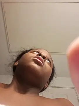 CocoaDoll22 online show from November 27, 2025, 10:21 pm