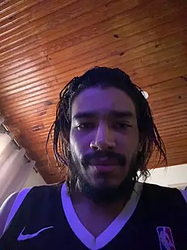 Snapshot of Mineirinho043 chatting on May 23, 2026, 2:27 pm Mineirinho043 online show from May 23, 2026, 2:27 pm