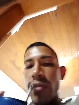 Mineirinho043 online show from February 28, 2025, 2:42 am