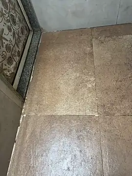 man16101 online show from April 22, 2026, 2:24 pm