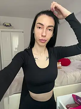 Snapshot of Celine_Roxelle chatting on January 19, 2026, 1:15 pm Celine Roxelle online show from January 19, 2026, 1:15 pm