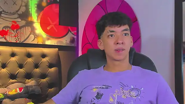 ISAAC CRYSTON online show from September 27, 2025, 7:53 pm