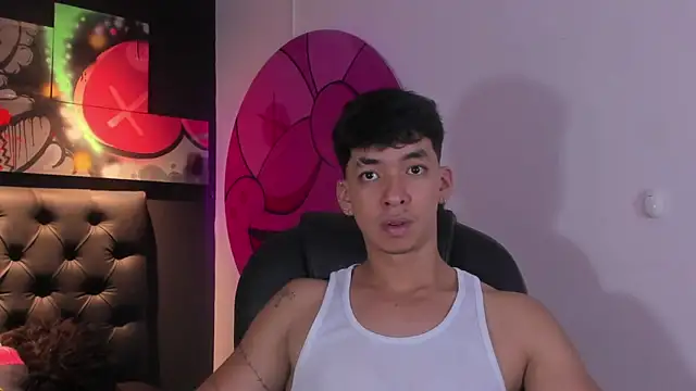 ISAAC CRYSTON online show from September 13, 2025, 7:58 pm