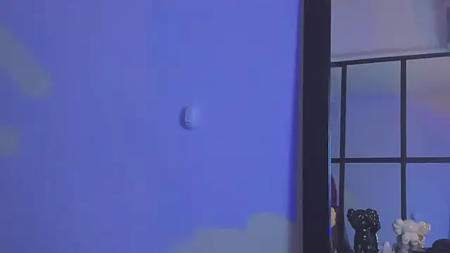 ISAAC CRYSTON online show from September 24, 2025, 7:53 pm