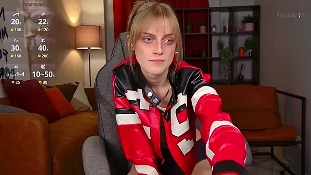 KiraMontoya online show from April 1, 2026, 11:34 pm