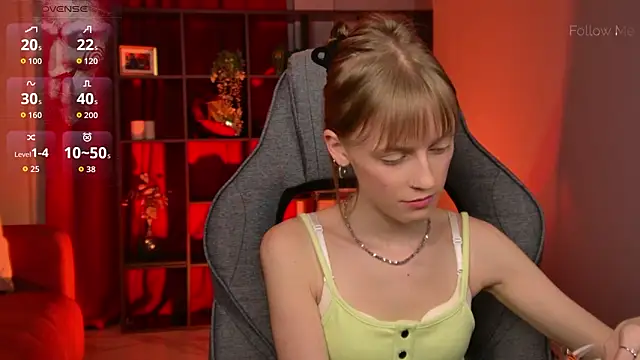 KiraMontoya online show from March 18, 2026, 11:48 pm