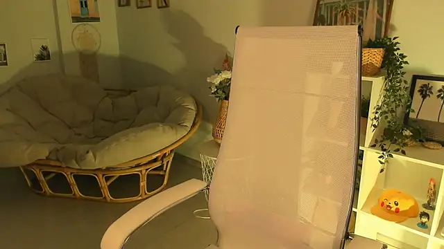 KiraMontoya online show from March 23, 2025, 12:15 am