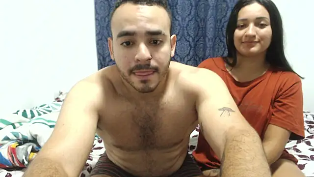 Snapshot of thitat_lovers chatting on March 17, 2025, 12:10 am thitat lovers online show from March 17, 2025, 12:10 am