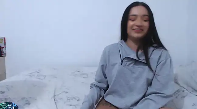 Snapshot of thitat_lovers chatting on February 11, 2025, 3:40 am thitat lovers online show from February 11, 2025, 3:40 am