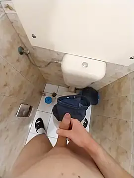 Good boy000 online show from February 5, 2025, 5:31 pm