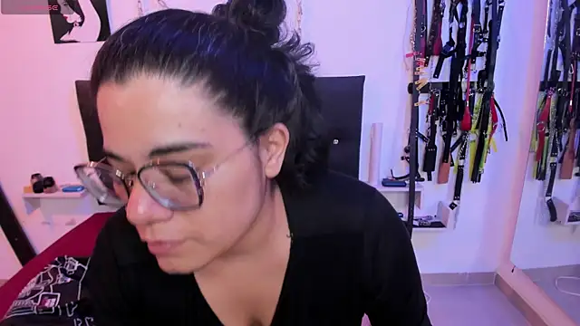 Snapshot of Julieta_Carden_ chatting on June 25, 2026, 7:41 pm Julieta Carden online show from June 25, 2026, 7:41 pm