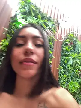 Snapshot of julieta_fn chatting on January 19, 2026, 2:32 pm julieta fn online show from January 19, 2026, 2:32 pm