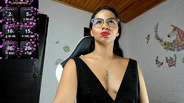 alisson hoffman05 online show from March 11, 2025, 3:12 pm