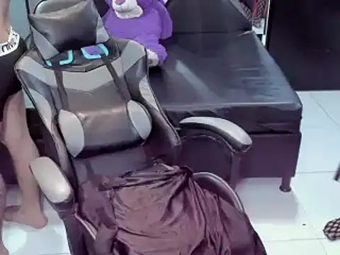 Snapshot of Natha_and_Sophia chatting on March 11, 2025, 3:34 pm Natha and Sophia online show from March 11, 2025, 3:34 pm