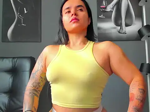 Snapshot of karlyjons12 chatting on October 28, 2025, 1:21 pm karlyjons12 online show from October 28, 2025, 1:21 pm