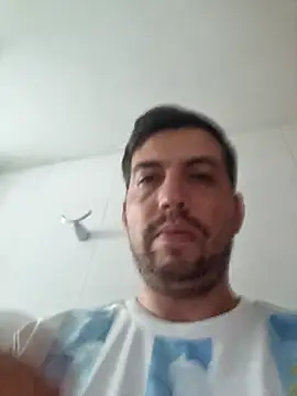 reyarturs13 online show from February 14, 2025, 6:29 pm