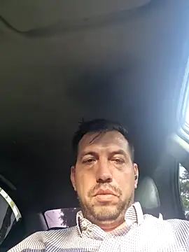 reyarturs13 online show from February 4, 2025, 9:52 pm