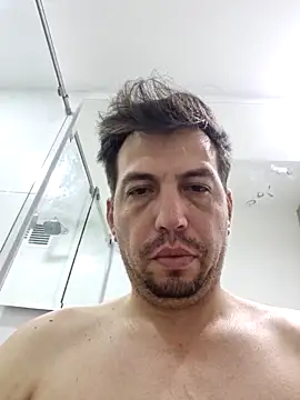 reyarturs13 online show from March 5, 2025, 4:02 pm