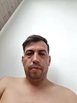 reyarturs13 online show from March 17, 2025, 6:11 pm