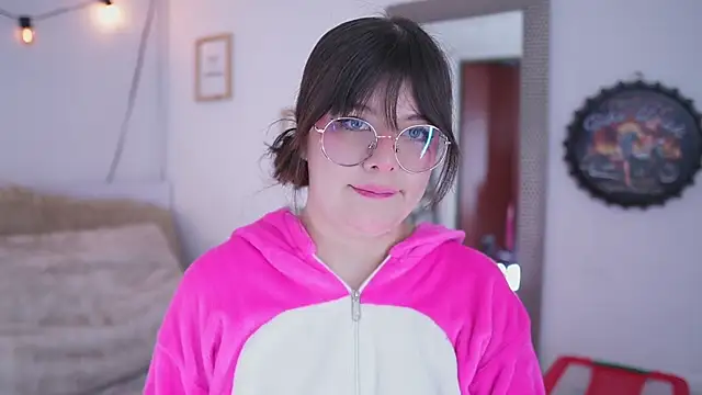 Neekito  online show from February 12, 2025, 12:37 am