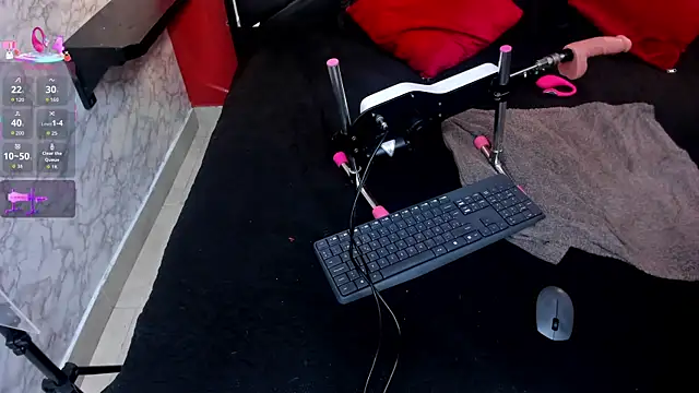 IVISBOUNCYASS online show from November 22, 2025, 12:48 pm