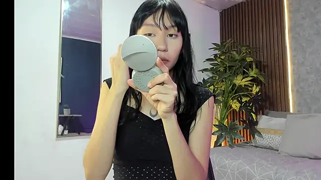 Miaa Lee7 online show from January 9, 2026, 9:55 pm