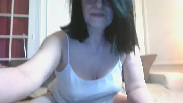 Snapshot of sarahspotlight chatting on March 4, 2026, 5:21 pm sarahspotlight online show from March 4, 2026, 5:21 pm