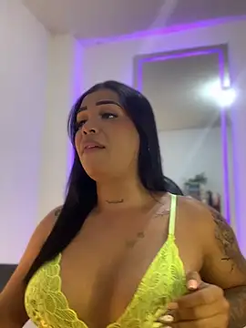 tinalove7 online show from December 4, 2025, 10:31 pm