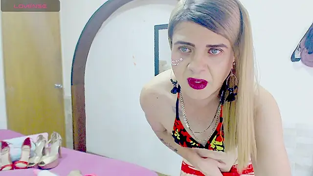 Dolldirtyxxx online show from September 26, 2025, 5:14 am