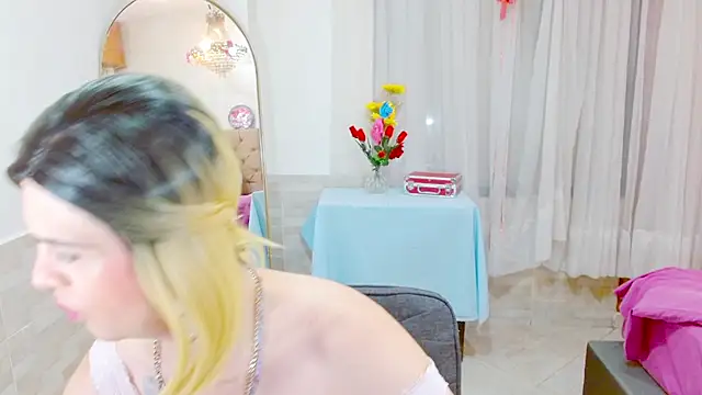 Dolldirtyxxx online show from March 4, 2026, 3:58 am