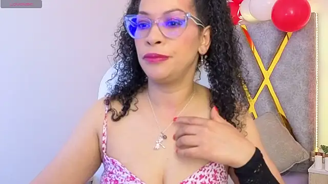 Snapshot of Cintiia_Holmes chatting on February 15, 2026, 1:06 am Cintiia Holmes online show from February 15, 2026, 1:06 am