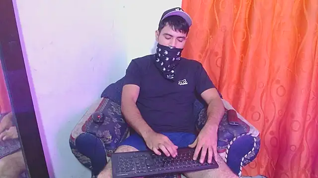 Snapshot of Antoni7_0 chatting on November 29, 2025, 3:17 am Antoni7 0 online show from November 29, 2025, 3:17 am