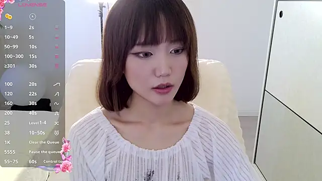 Snapshot of _misayu_99 chatting on February 13, 2025, 8:17 am  misayu 99 online show from February 13, 2025, 8:17 am