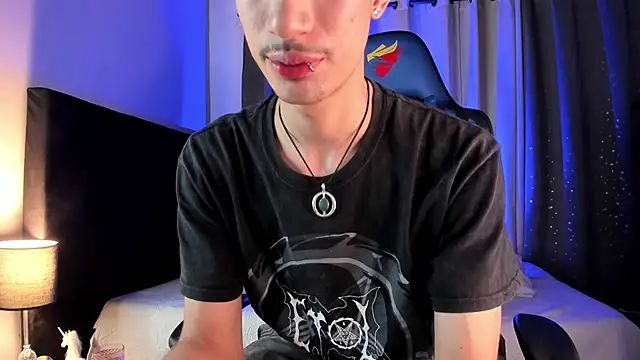 NovaaWheler online show from October 1, 2025, 7:40 pm