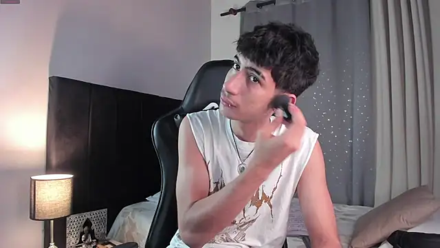 NovaaWheler online show from September 17, 2025, 7:27 pm